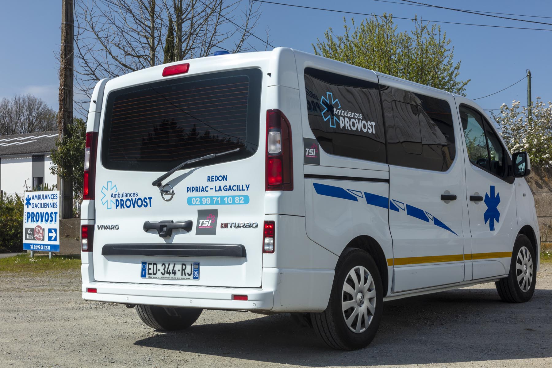 Lire la suite à propos de l’article Ambulances